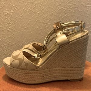 Coach Wedges